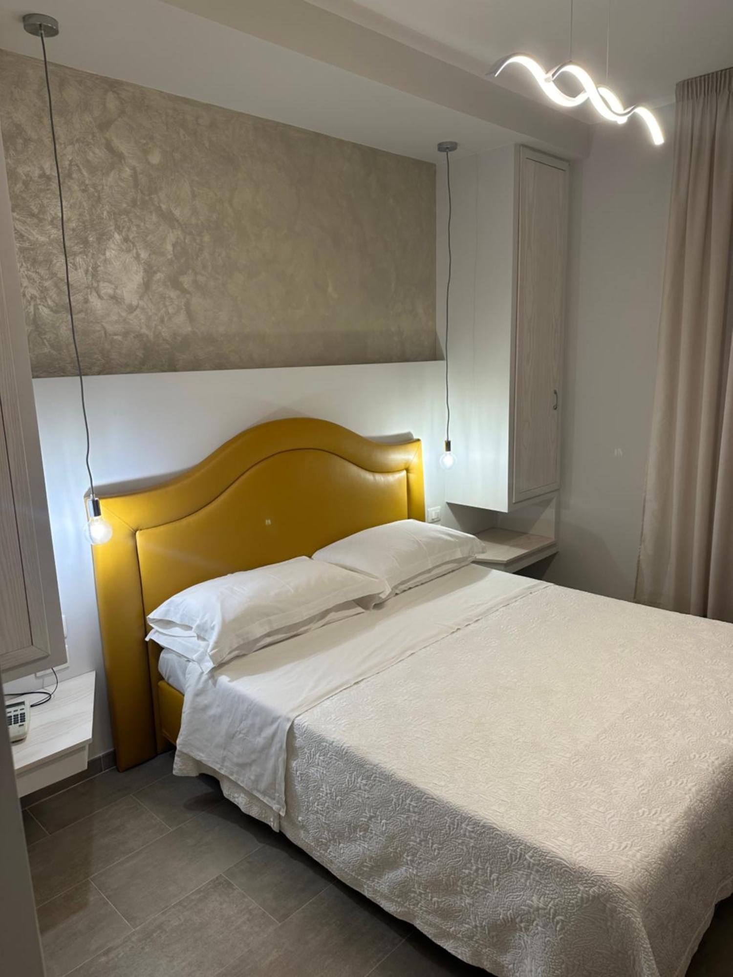 Hotel Mediterraneo Roccella Ionica Εξωτερικό φωτογραφία