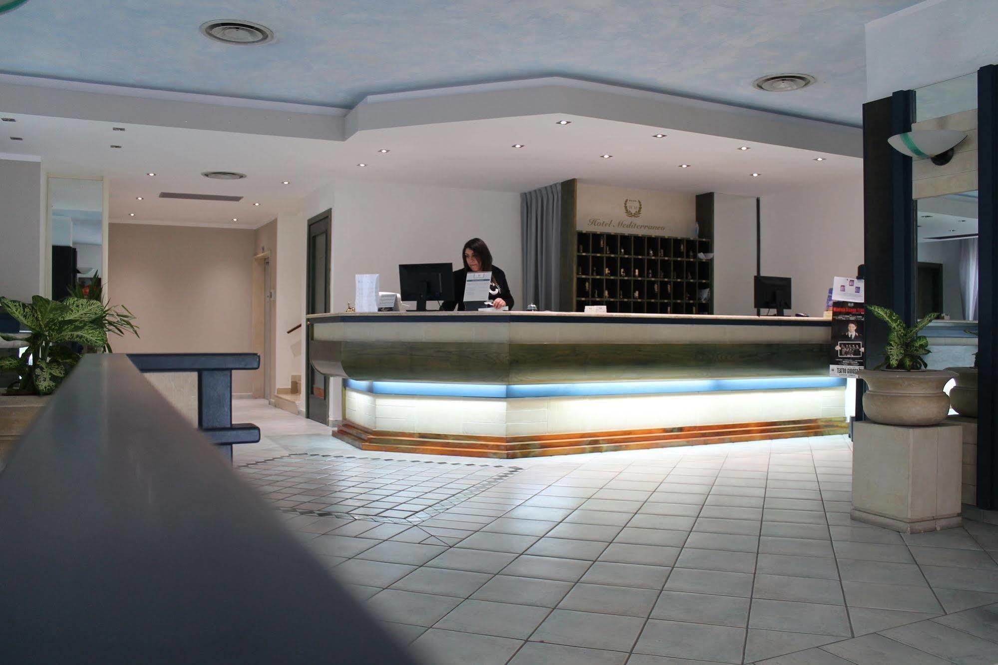 Hotel Mediterraneo Roccella Ionica Εξωτερικό φωτογραφία